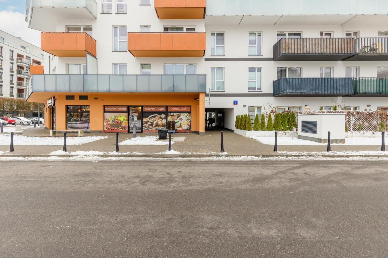 Loft Apartment With Parking In Warsaw By Noclegi Renters Bagian luar foto